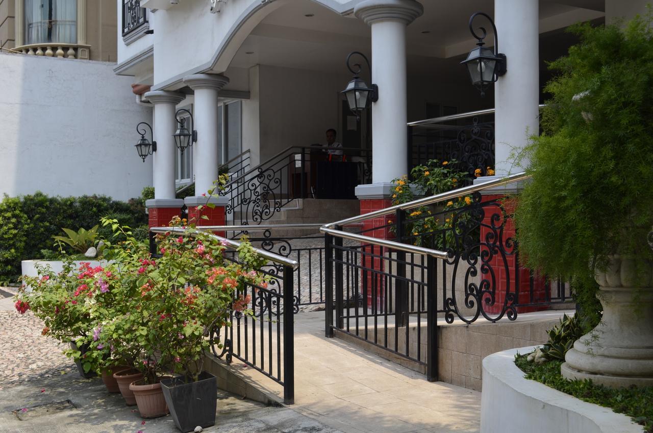 Grand Isabella Residences Cebu Buitenkant foto