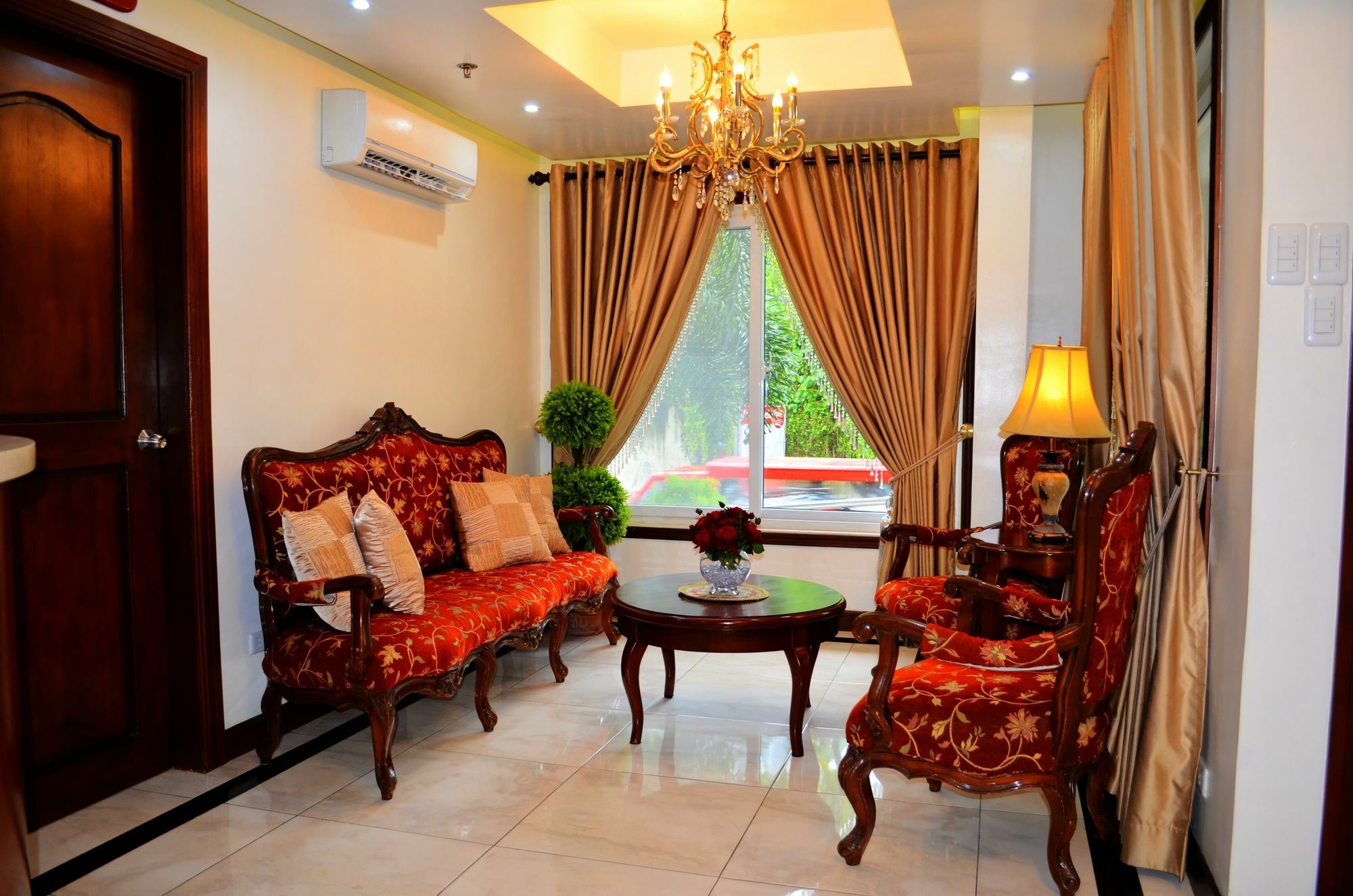 Grand Isabella Residences Cebu Buitenkant foto